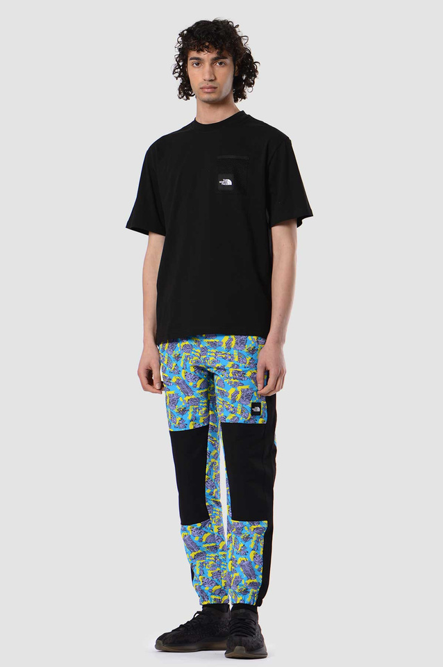 NORTH FACE Box Cut Black Tee - 4